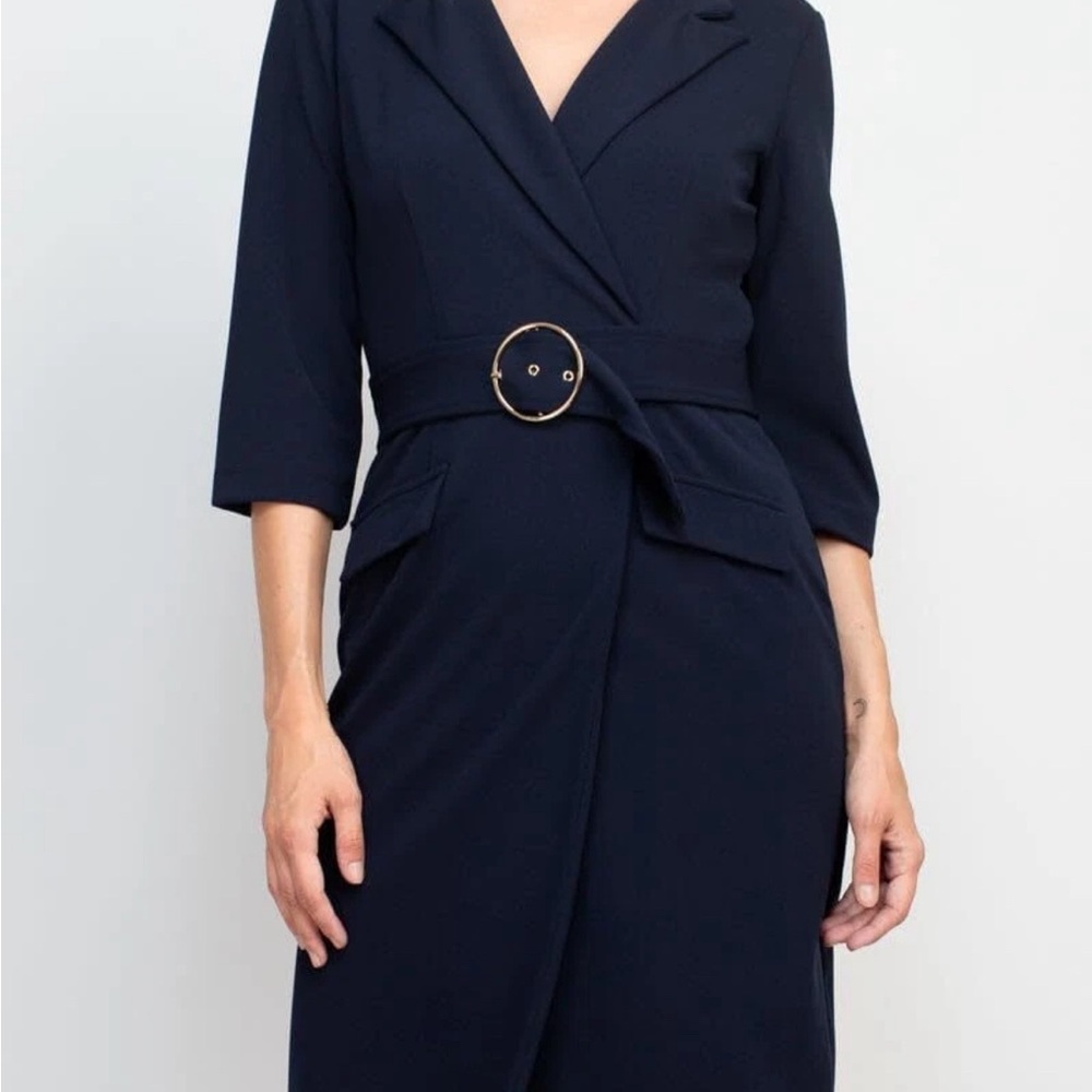 Sharagano Notched Collar 3/4 Sleeve Solid Belted Stretch Crepe Navy Dress. NWOT.